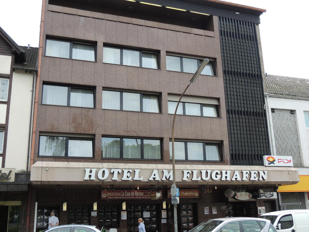 Hotel Am Flughafen Cologne Exterior photo